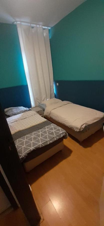 أمستردام Charlotte, Not For Parties, Not A Hotel, Room With Shared Bathroom, No Kitchen المظهر الخارجي الصورة